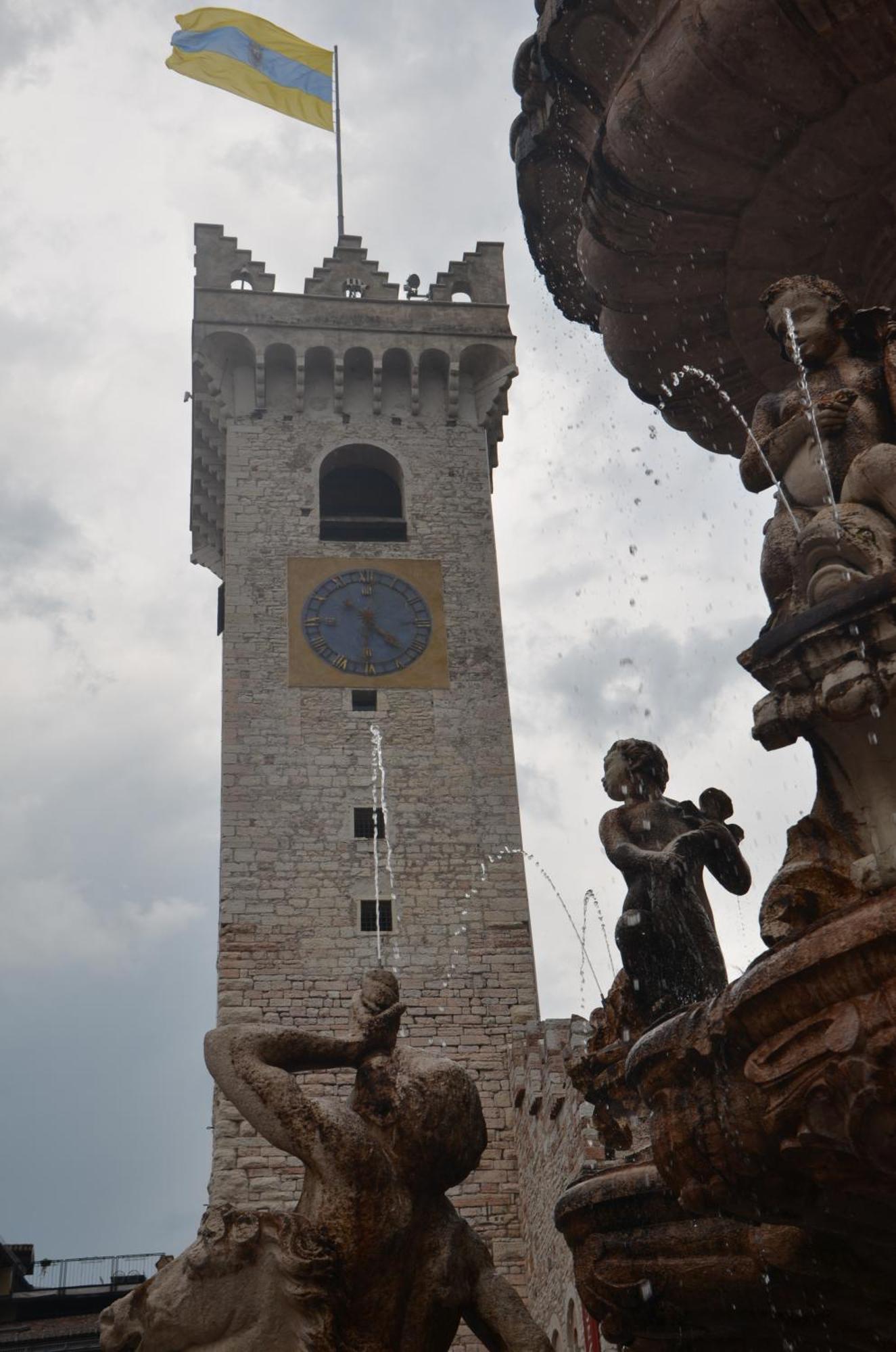 B&B La Loggia Del Castello Trento Bagian luar foto