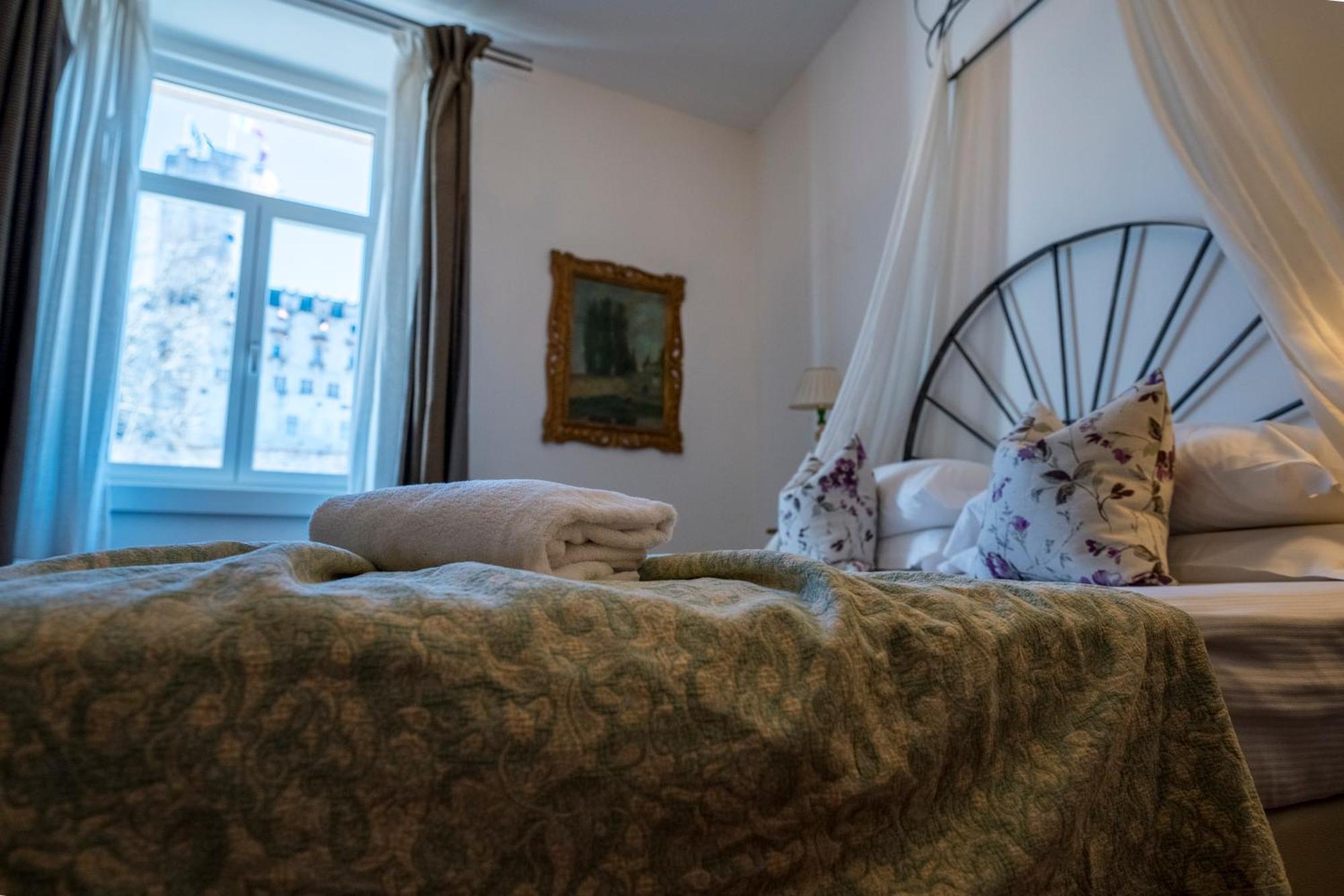 B&B La Loggia Del Castello Trento Bagian luar foto