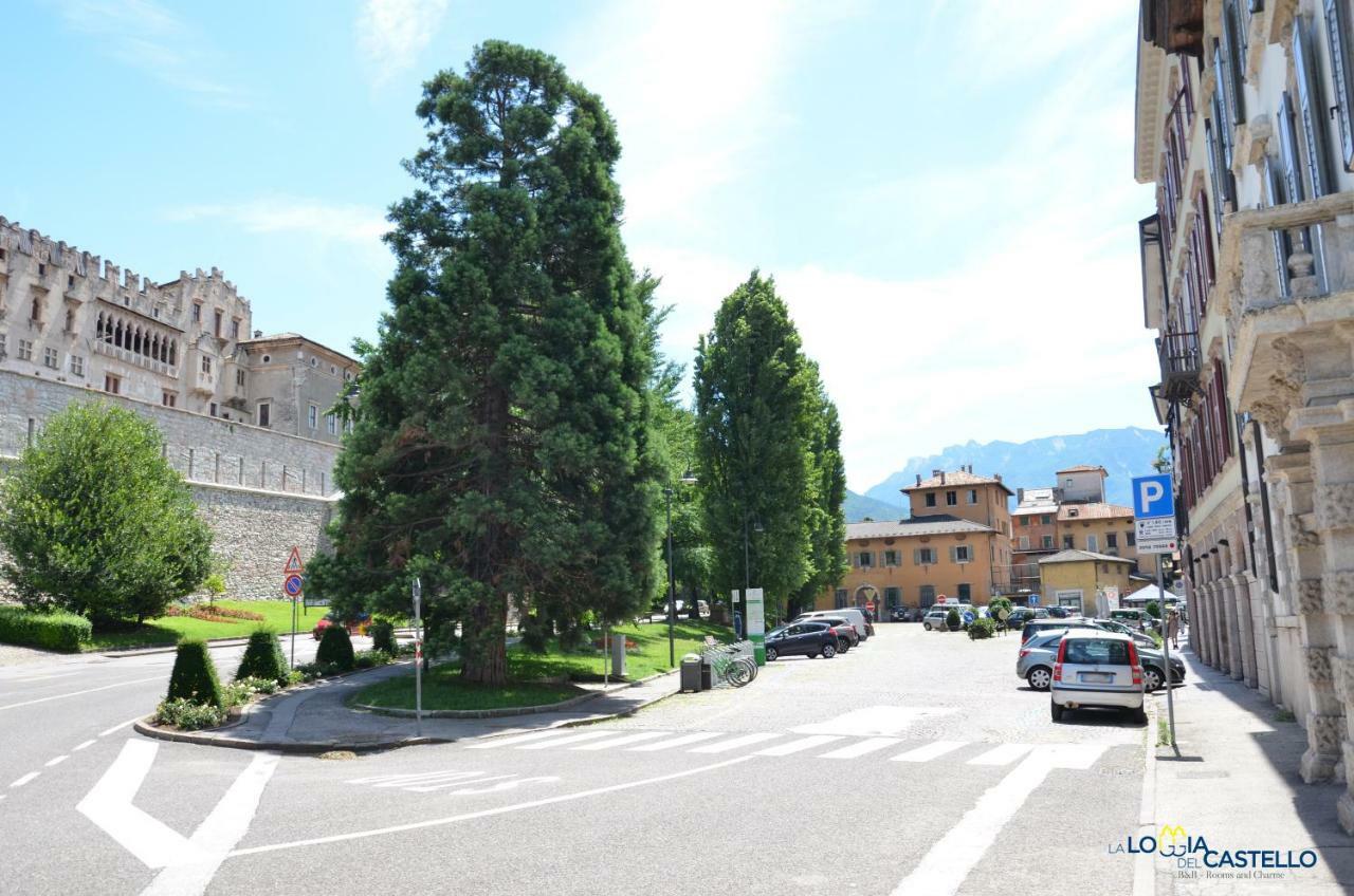 B&B La Loggia Del Castello Trento Bagian luar foto